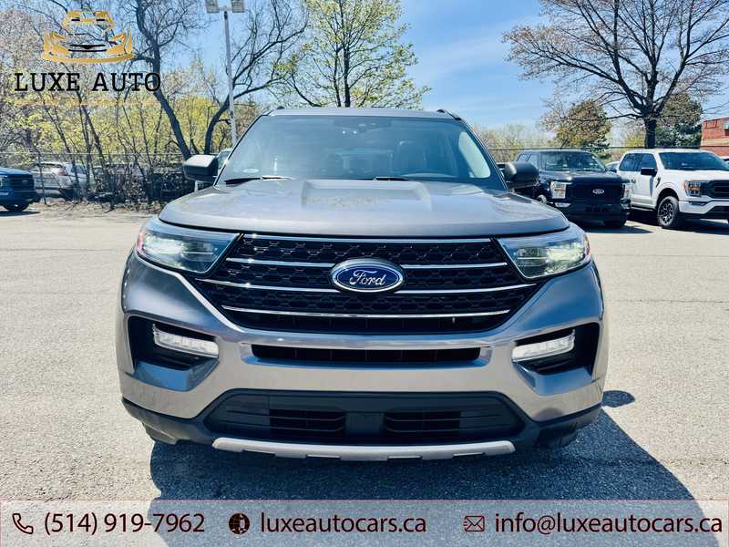 2021 FORD EXPLORER XLT With panoramic and navigation 